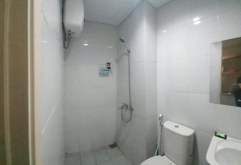 デラックスルーム, Capital O 93490 Yubi Room Patraland