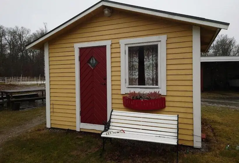 Talo 1 Makuuhuone, Lilla Röaby
