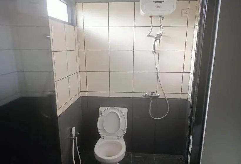 Habitació Estàndard, Oyo 93514 Rubina Syariah