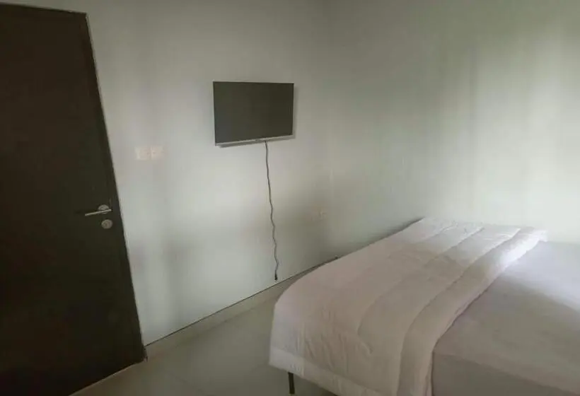 Habitació Estàndard, Oyo 93514 Rubina Syariah