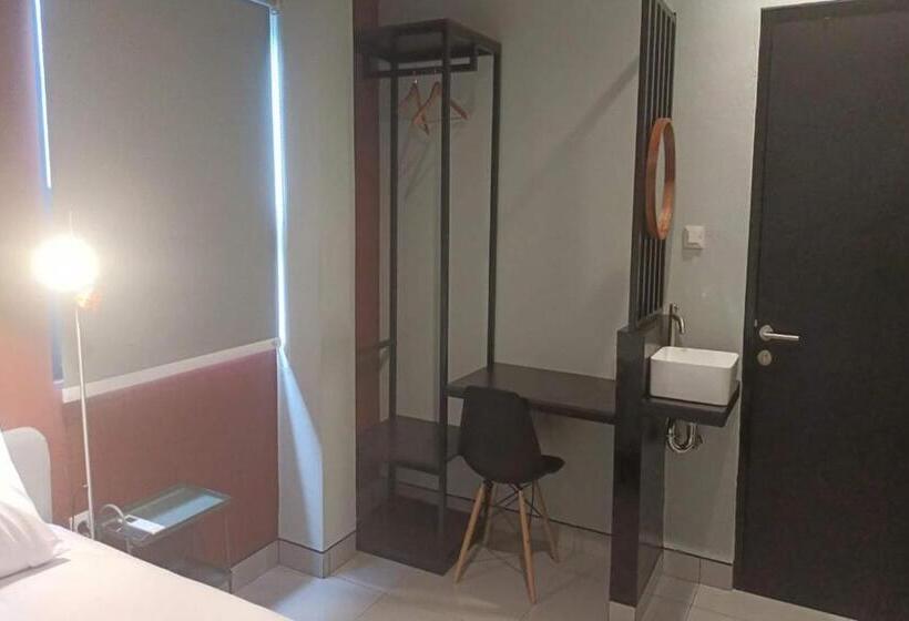 디럭스 룸, Oyo 93514 Rubina Syariah