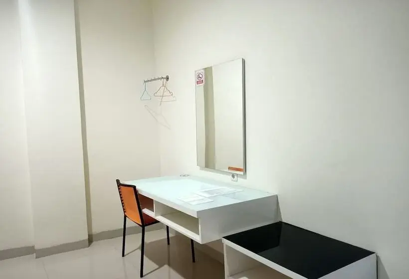 スタンダードルーム, Oyo 93538 Millow Kost