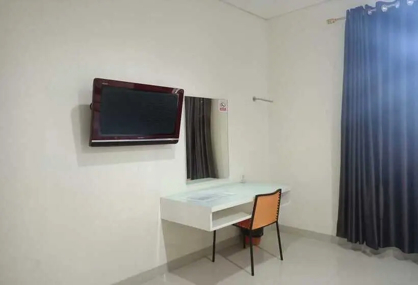 スタンダードルーム, Oyo 93538 Millow Kost