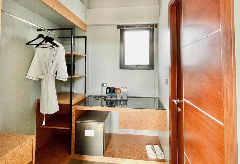 带大床的豪华间, Proudchan Boutique Resort