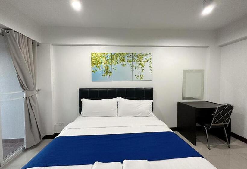 Номер Deluxe Кровать Кинг, The Sceneสุพรรณบุรี