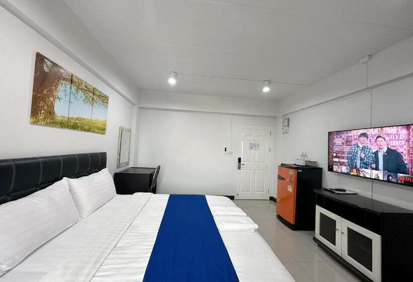 Номер Deluxe Кровать Кинг, The Sceneสุพรรณบุรี