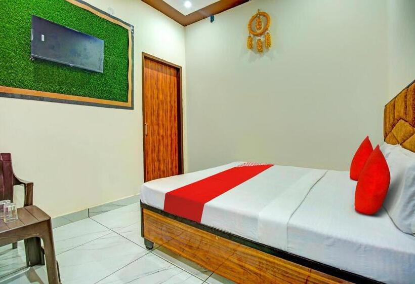 Трехместный Номер Классика, Oyo Hotel Patiala