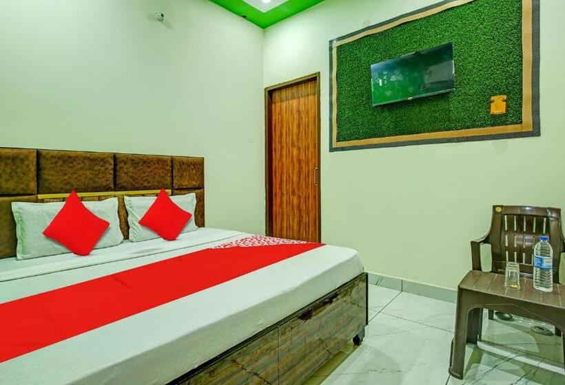 三人经典房间, Oyo Hotel Patiala