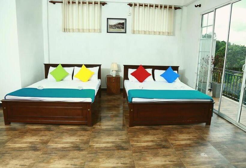 Habitació Familiar Vista Muntanya, Eden Rock Luxurious Accommodation