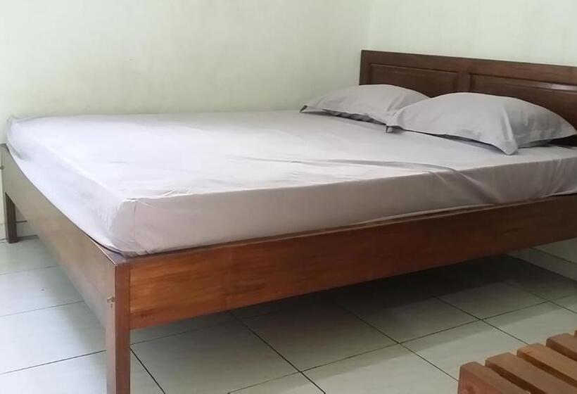 חדר אקונומי, Spot On 93530 Sawang Sana Motel Syariah