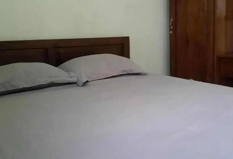 Economy-huone, Spot On 93530 Sawang Sana Motel Syariah