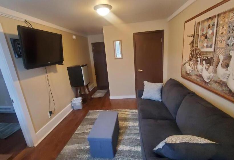 Номер Superior, The Miners’ Lodge