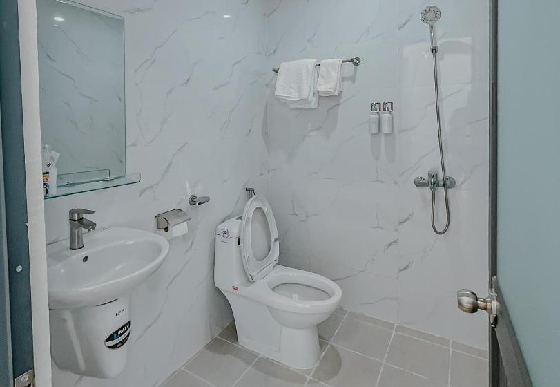 اتاق اکونومی, Dnh Phu Quoc   Shanghai Town   Grand World