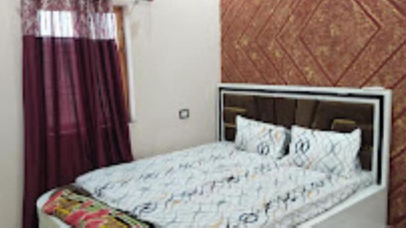 スタンダードルーム, Rs Blue,fatehpur Sikri