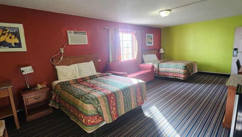 标准间, Executive Inn