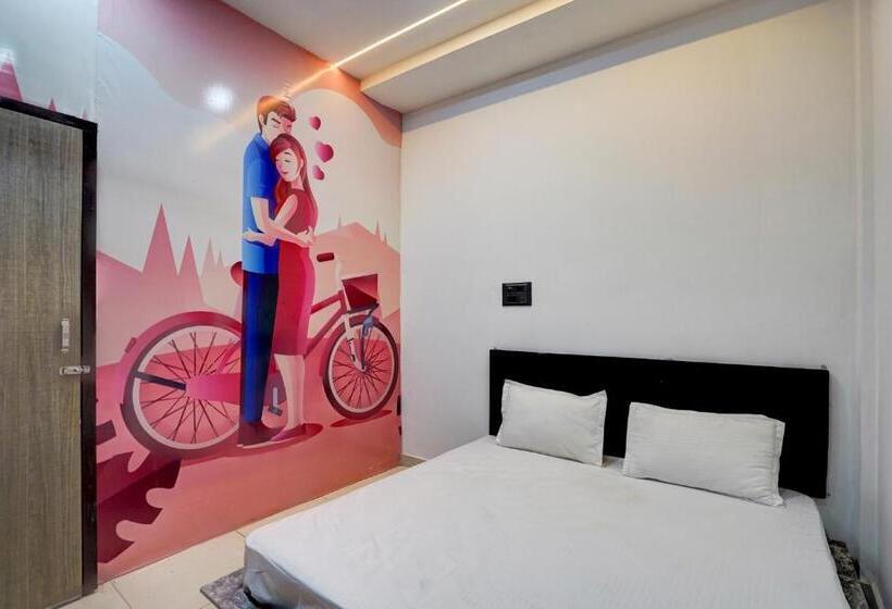 غرفة كلاسيكية ثلاثية, Oyo 82171 The Love Bird Hotel & Cafe