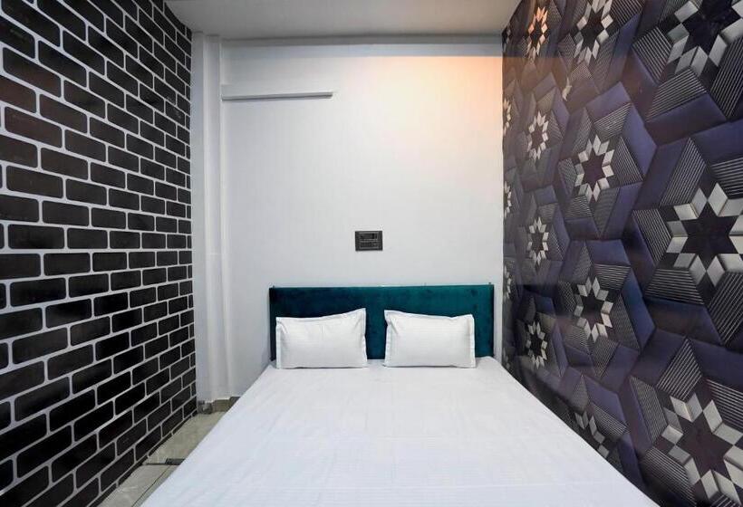 غرفة كلاسيكية ثلاثية, Oyo 82171 The Love Bird Hotel & Cafe