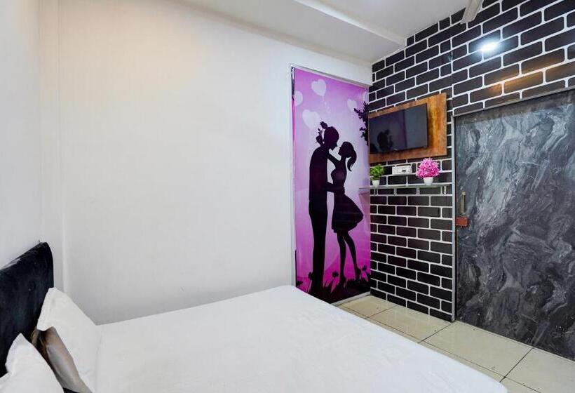 غرفة كلاسيكية ثلاثية, Oyo 82171 The Love Bird Hotel & Cafe