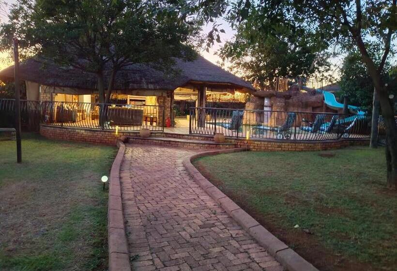 Family Suite, Clyde S On Dale Guest House