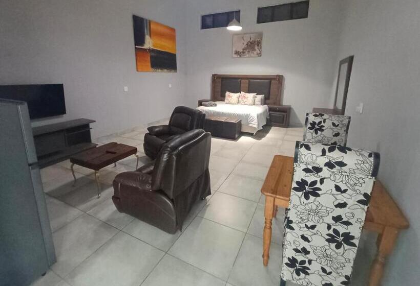 Номер Superior, Clyde S On Dale Guest House