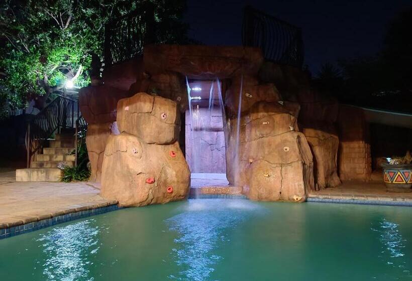 Номер Deluxe, Clyde S On Dale Guest House