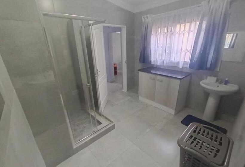 Полулюкс Повышенной Комфортности, Clyde S On Dale Guest House