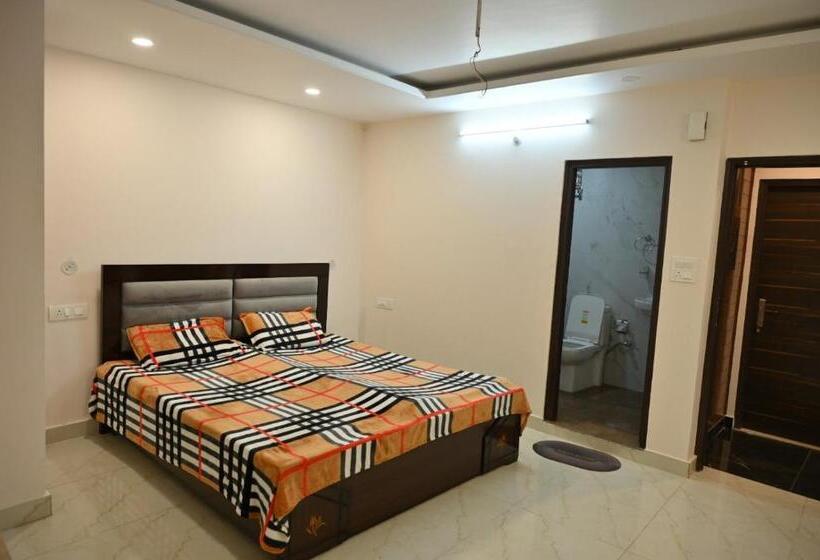 スタンダードルーム, Hazelwood Kandaghat