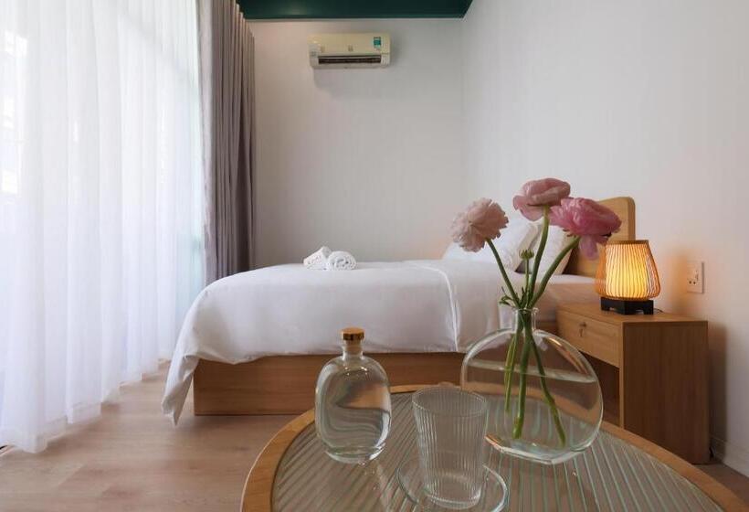 اتاق لوکس با بالکن, Lemi   Homestay In Hue
