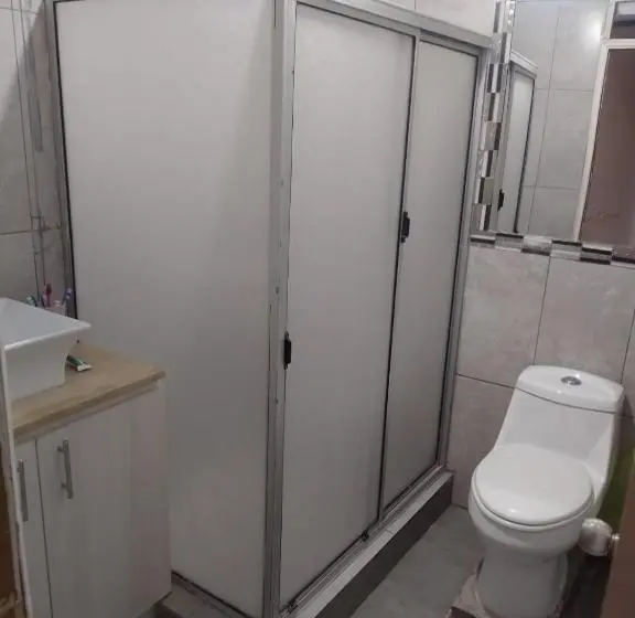 バルコニー付きスタンダードルーム, Casa Rosa Hostel