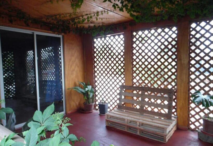 غرفة قياسية مزوَّدة بشُرفة, Molino Rojo Hostel