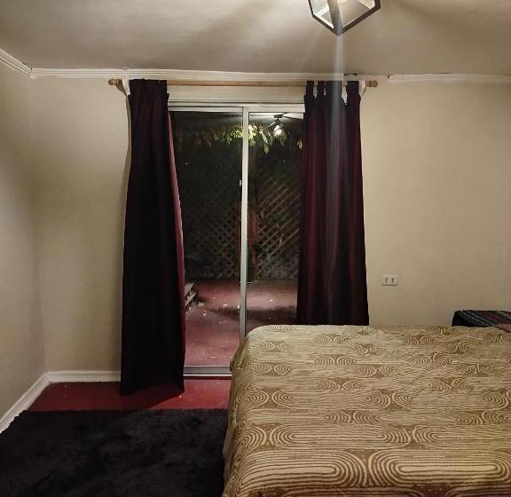اتاق استاندارد با بالکن, Molino Rojo Hostel