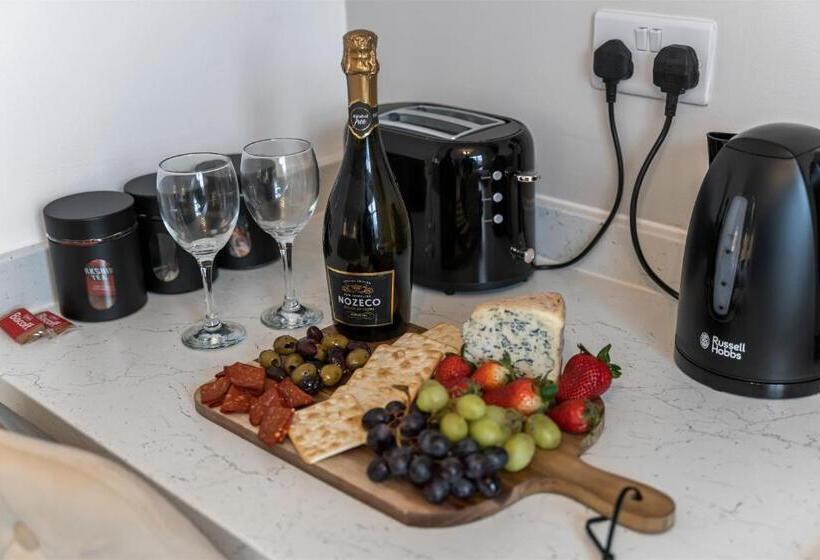 침실 1개 바다 전망 아파트, Bowles Hotels