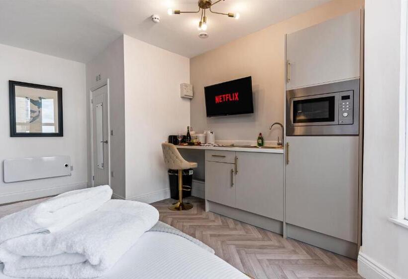 Апартаменты 1 Спальня Вид на Море, Bowles Hotels