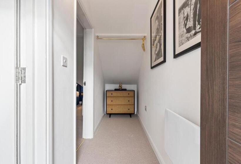 1침실 펜트하우스 아파트, Bowles Hotels