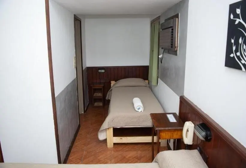 Deluxe Kolmen Hengen Huone, Claro De Luna Hotel Centro