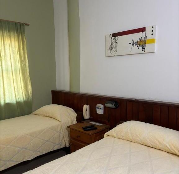 이코노미 룸, Claro De Luna Hotel Centro
