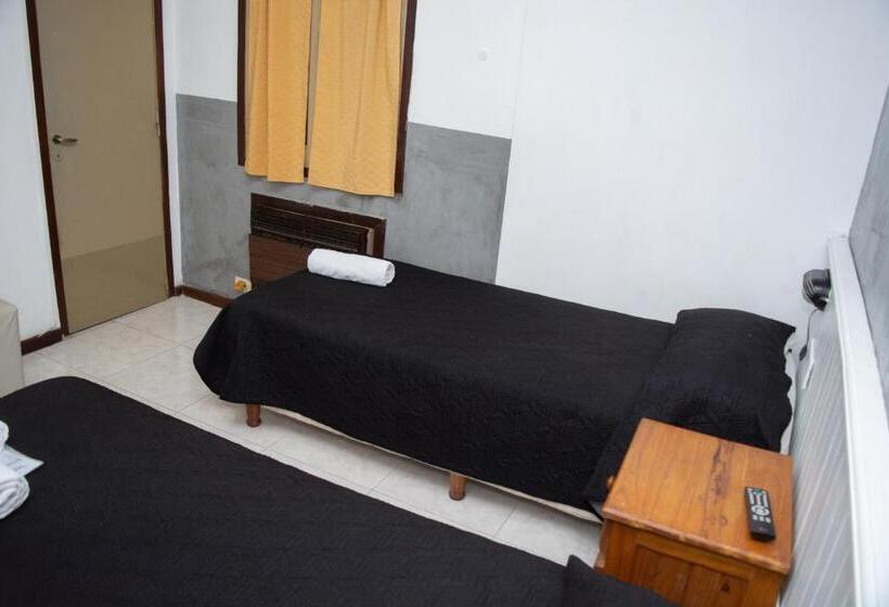 이코노미 룸, Claro De Luna Hotel Centro