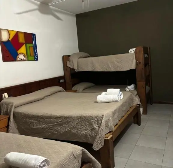 Perhehuone, Claro De Luna Hotel Centro