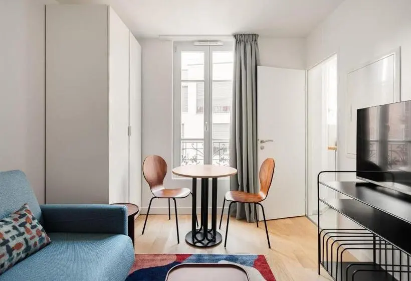 Standard-studio, Emilie Homes   Clichy