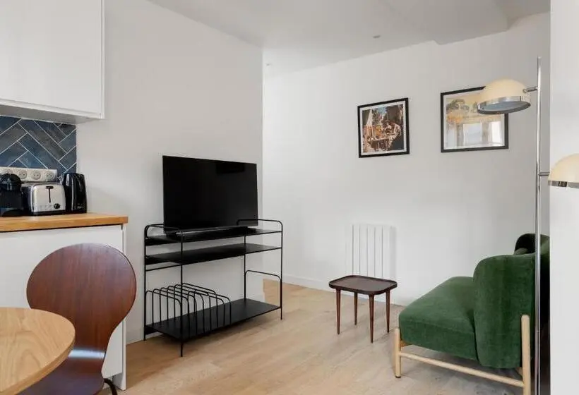 Superior-studio, Emilie Homes   Clichy