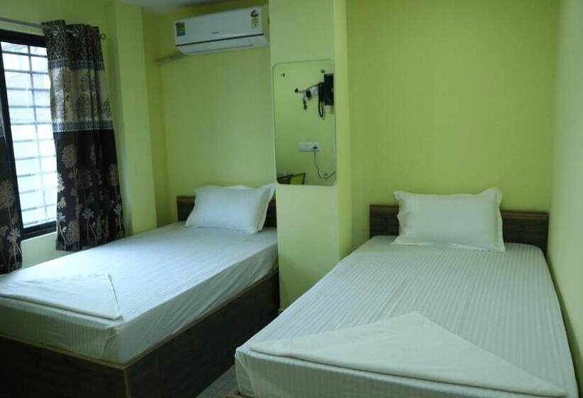 חדר סטנדרט, J B L