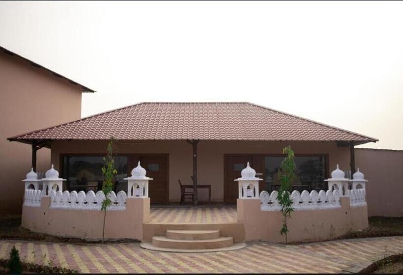 غرفة عائلية مطلّة علي الجبل, Ranthambhore Pride