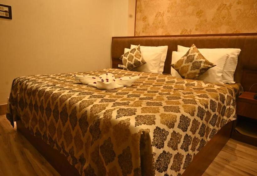 デラックスルーム, Swet Palash Resort