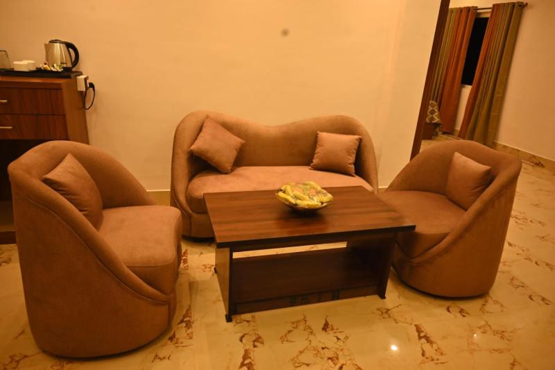 ロイヤルスイート, Swet Palash Resort