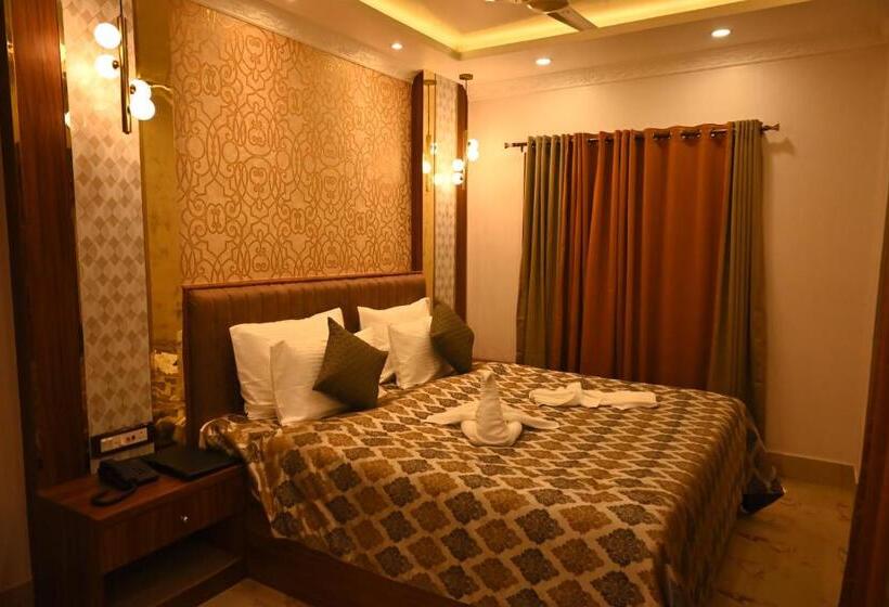 ロイヤルスイート, Swet Palash Resort