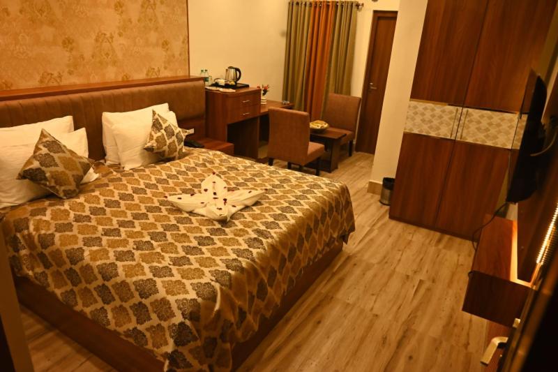 デラックスルーム, Swet Palash Resort