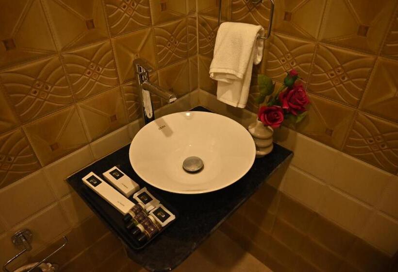 プレミアムルーム, Swet Palash Resort