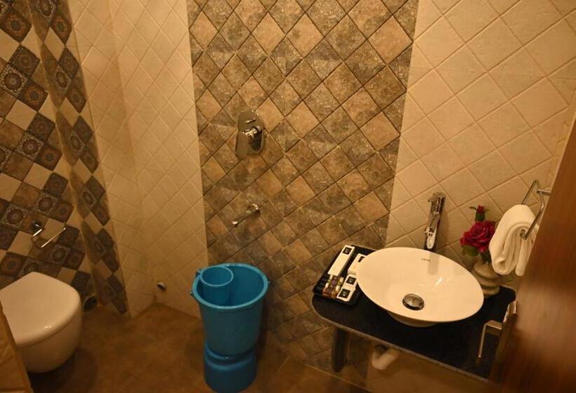 ロイヤルスイート, Swet Palash Resort