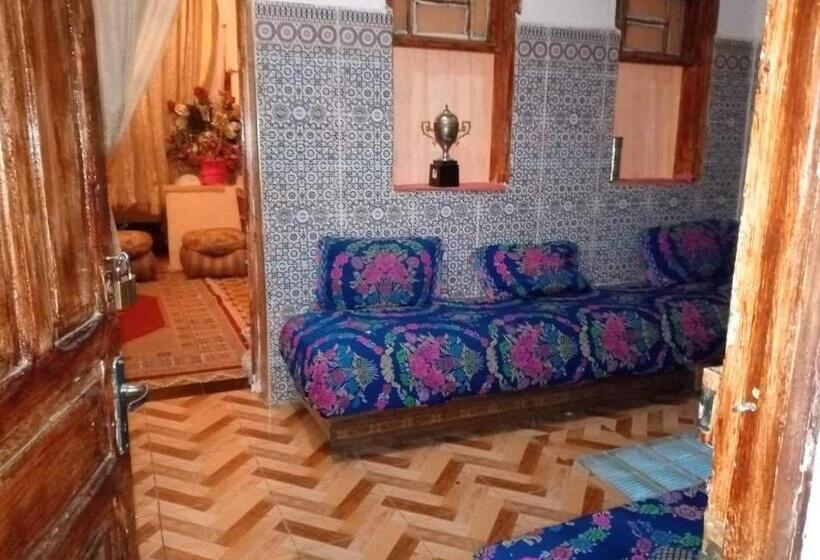 سوییت خانوادگی, Maison Chez Lhabib