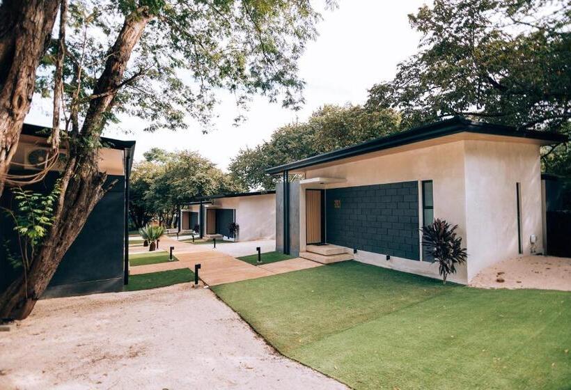 Suite with Pool, Epic Tamarindo Boutique